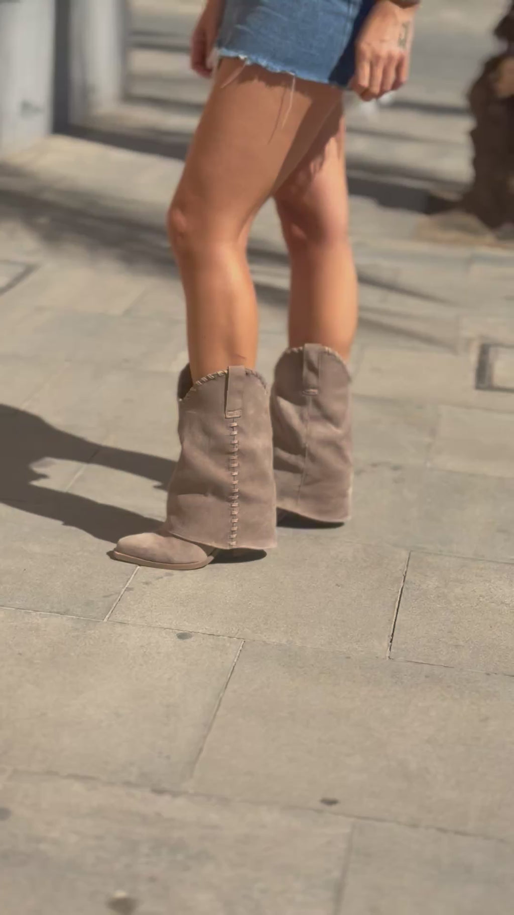 FOLD WESTERN BOOTS — BEIGE